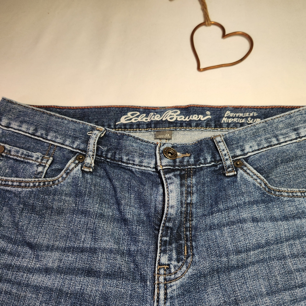 ⭐️Eddie Bauer Boyfriend Mid-Rise Slim Jeans Size P4 Streetwear Denim Casual - Picture 2 of 9